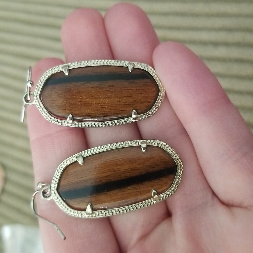Kendra Scott elle